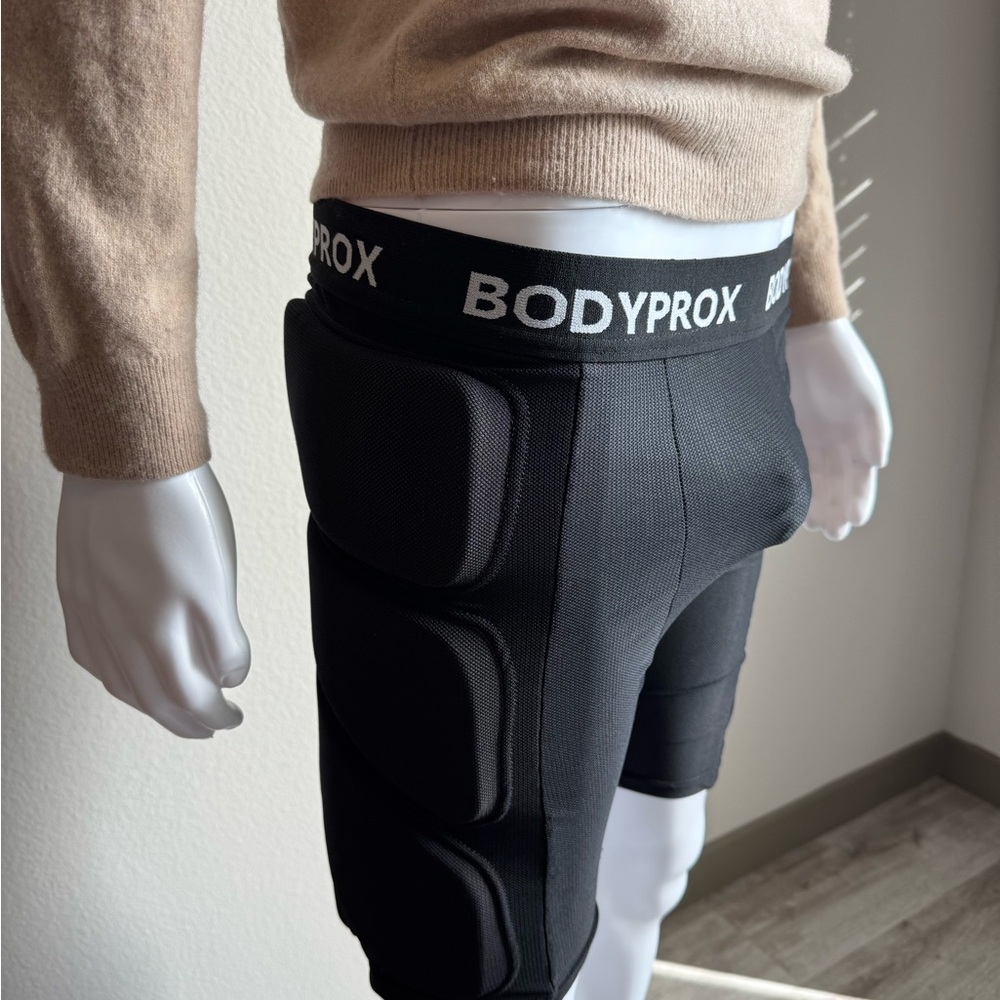 Bodyprox Black Padded Shorts Like new size Large 💎